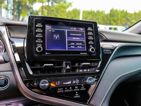 Used 2023 Toyota Camry SE w/ Convenience Package FWD image 12
