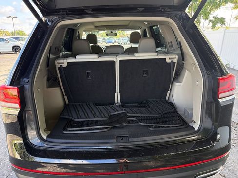 Used 2023 Volkswagen Atlas SE w/ Panoramic Sunroof Package AWD/4WD image 27