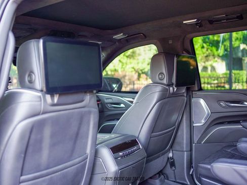 Used 2023 Cadillac Escalade ESV Sport Platinum image 74