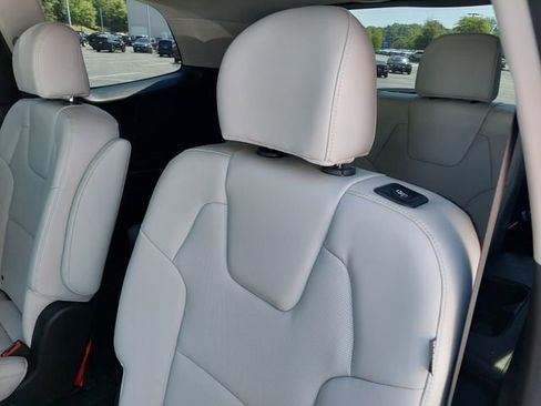 Used 2023 Kia Telluride S FWD image 30