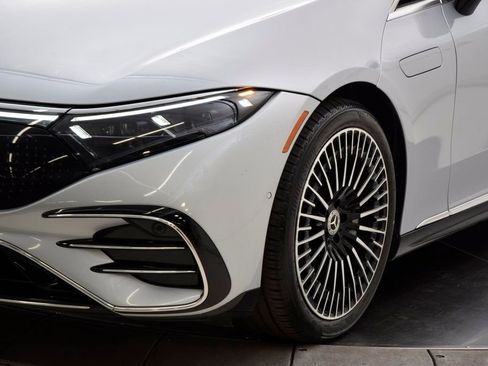 Used 2022 Mercedes-Benz EQS 450+ Sedan image 11