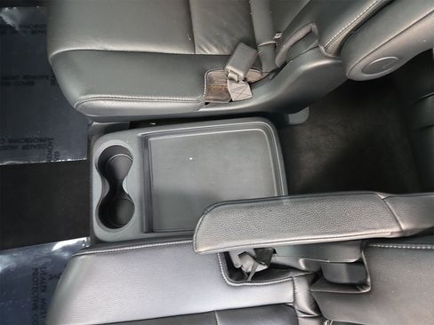 Used 2019 Honda Pilot Touring image 43