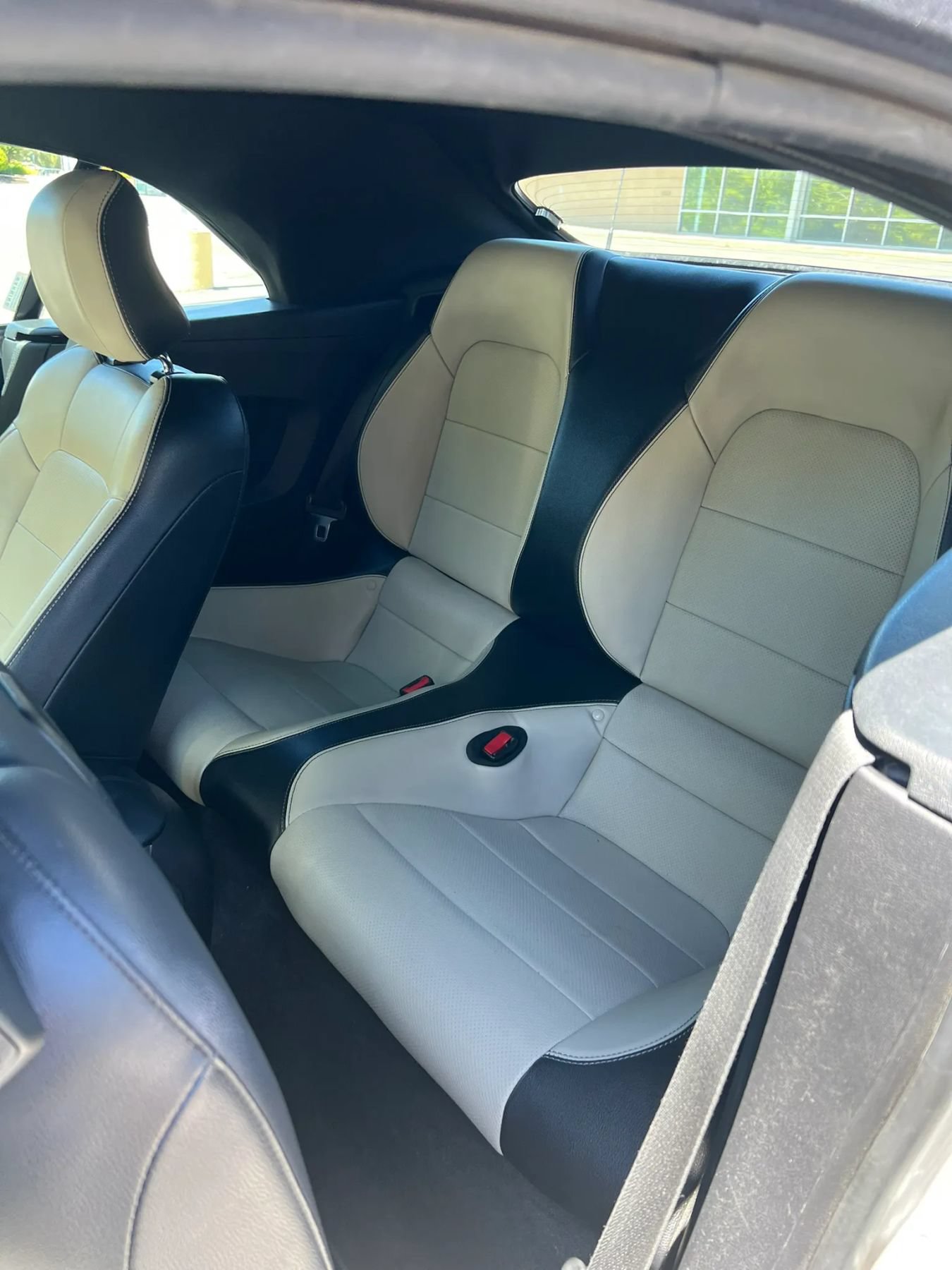 Used 2017 Ford Mustang Premium RWD image 12
