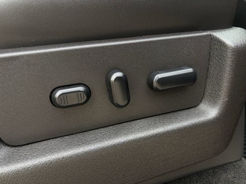 Used 2014 Ford F150 Raptor w/ Equipment Group 801A Luxury image 34