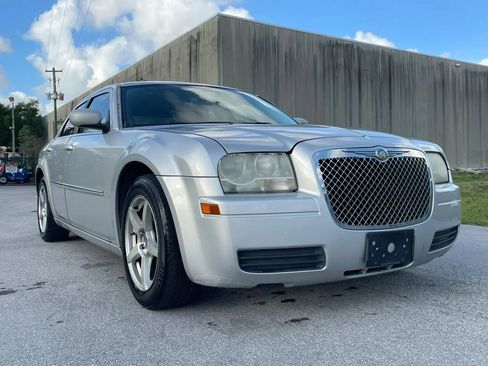 Used 2008 Chrysler 300 LX RWD image 3