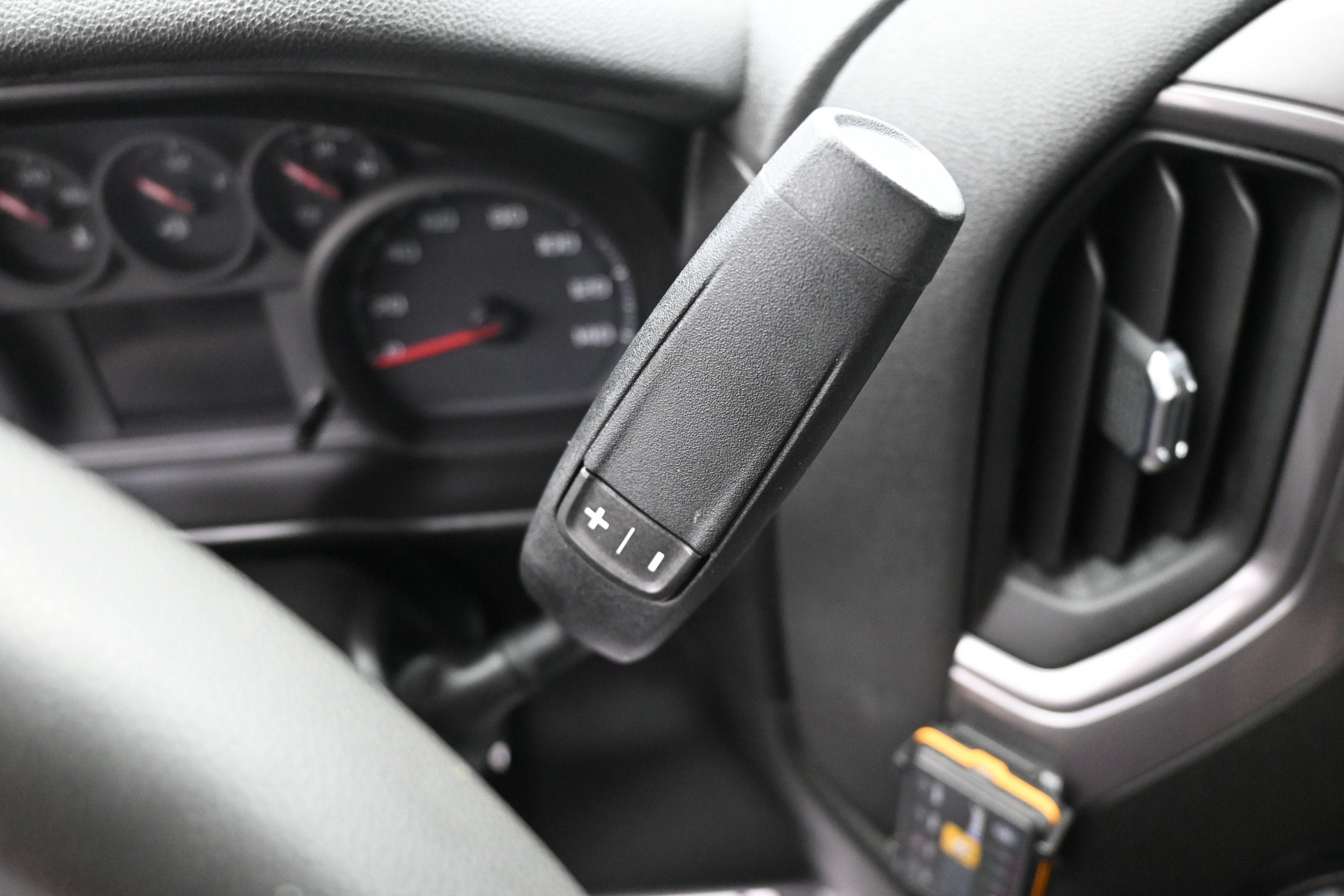 Used 2021 Chevrolet Silverado 1500 Custom AWD/4WD image 19