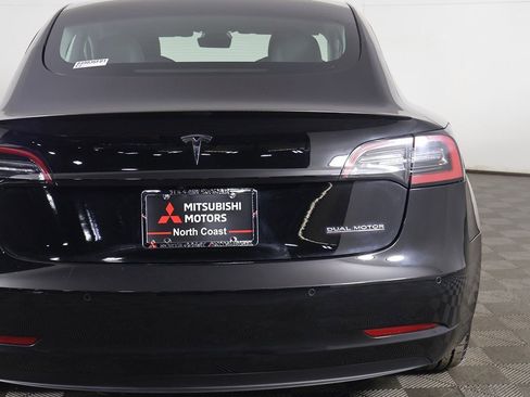 Used 2021 Tesla Model 3 Performance image 18