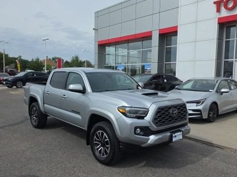 Used 2023 Toyota Tacoma TRD Sport w/ Advanced Technology Package AWD/4WD image 7