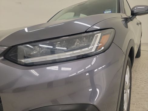 Used 2025 Honda HR-V LX image 9