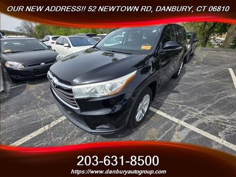 Used 2016 Toyota Highlander LE AWD/4WD image 1