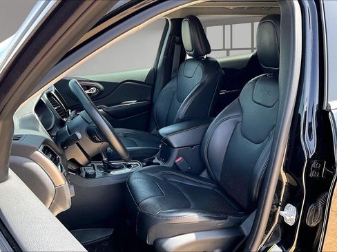 Used 2019 Jeep Cherokee Limited AWD/4WD image 26