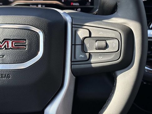 Used 2024 GMC Sierra 1500 Elevation AWD/4WD image 7