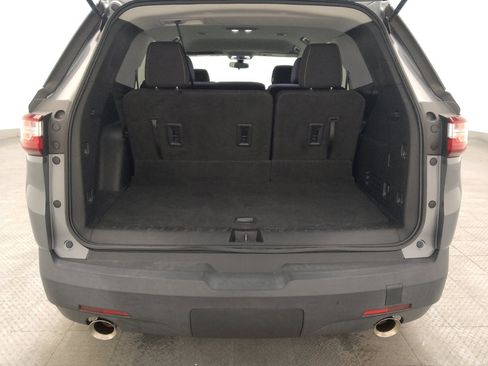 Used 2020 Chevrolet Traverse LS FWD image 29