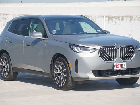 Used 2026 BMW X3 xDrive30 w/ Premium Package image 3