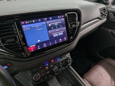 Used 2024 Dodge Durango GT image 11