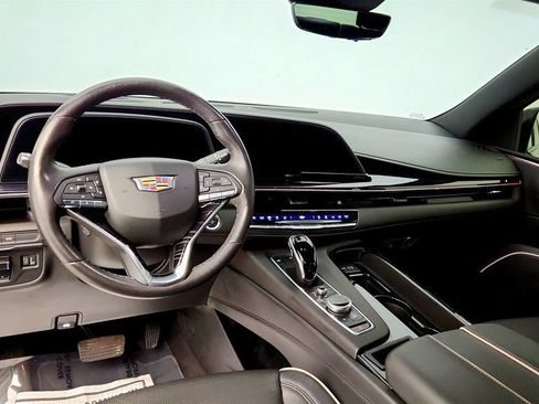 Used 2021 Cadillac Escalade Sport w/ LPO, Illumination Package AWD/4WD image 13