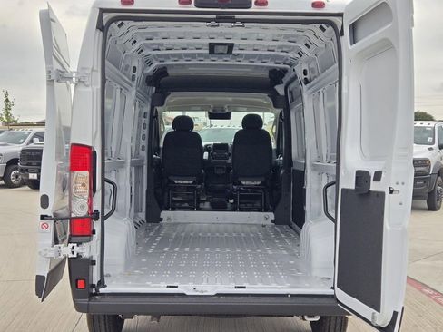 New 2026 RAM ProMaster 2500 w/ Convenience Group FWD image 10