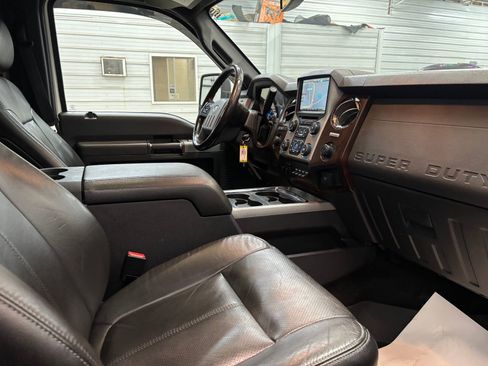 Used 2016 Ford F250 Lariat w/ Lariat Ultimate Package image 26