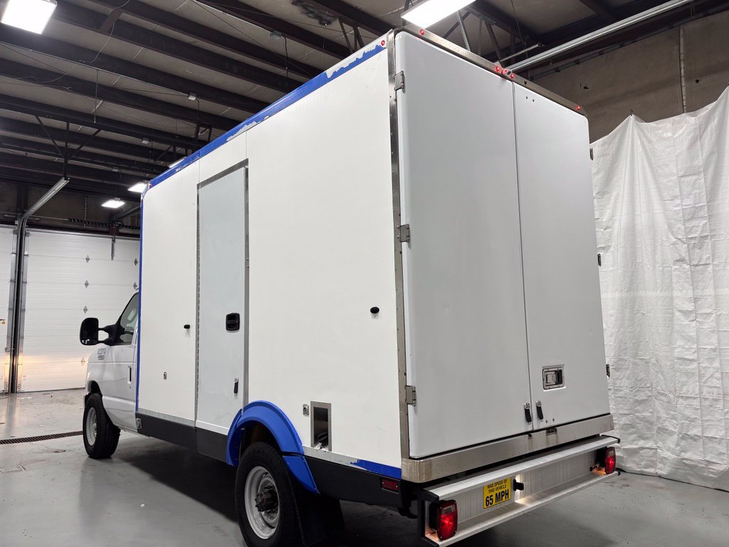 Used 2023 Ford E-350 and Econoline 350 Super Duty w/ Power Windows & Locks Group RWD image 5