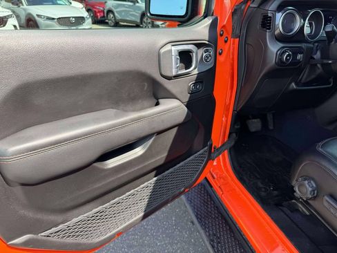Used 2023 Jeep Wrangler Unlimited Rubicon 392 w/ Trailer Tow Package AWD/4WD image 18
