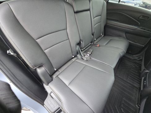 Used 2024 Honda Passport EX-L image 15