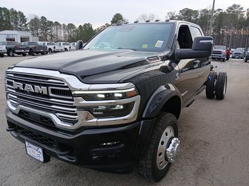 New 2026 RAM 4500 Laramie w/ Laramie Trim Package image 9