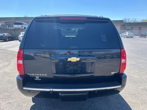 Used 2011 Chevrolet Suburban LTZ image 7