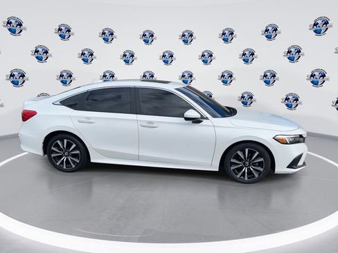 Used 2024 Honda Civic EX image 10