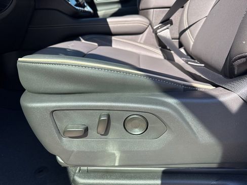 New 2026 GMC Yukon Elevation image 22