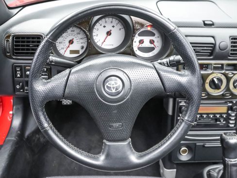 Used 2001 Toyota MR2 image 13