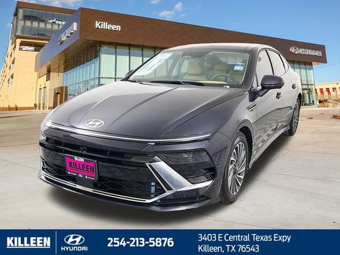 New 2026 Hyundai Sonata Limited image 3