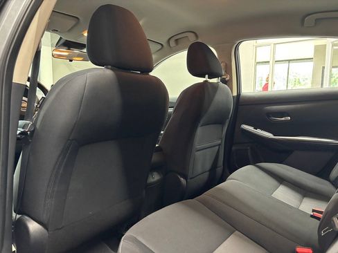 Used 2022 Nissan Sentra SV FWD image 19