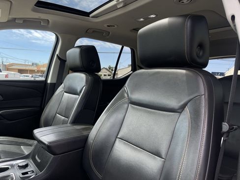 Used 2021 Chevrolet Traverse Premier w/ Redline Edition AWD/4WD image 20