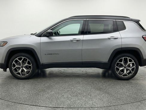 Used 2025 Jeep Compass Limited AWD/4WD image 5