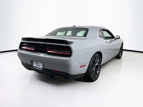 Used 2022 Dodge Challenger GT w/ Driver Convenience Group image 5