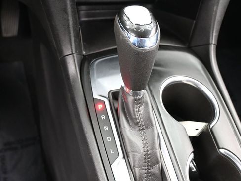 Used 2020 Chevrolet Equinox LS image 19