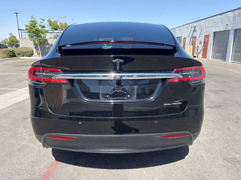 Used 2019 Tesla Model X 75D AWD/4WD image 8