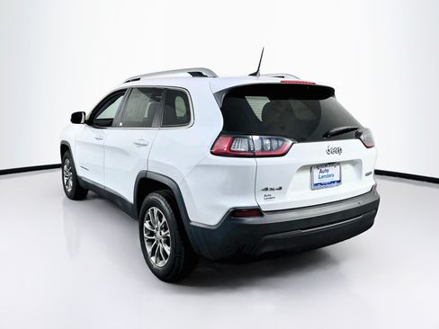 Used 2019 Jeep Cherokee Latitude Plus w/ Cold Weather Group AWD/4WD image 7