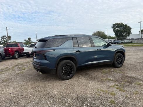 New 2026 Chevrolet Traverse LT w/ Midnight/Sport Edition FWD image 12