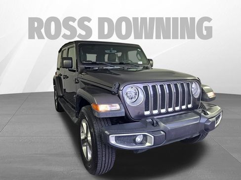 Used 2018 Jeep Wrangler Unlimited Sahara AWD/4WD image 3