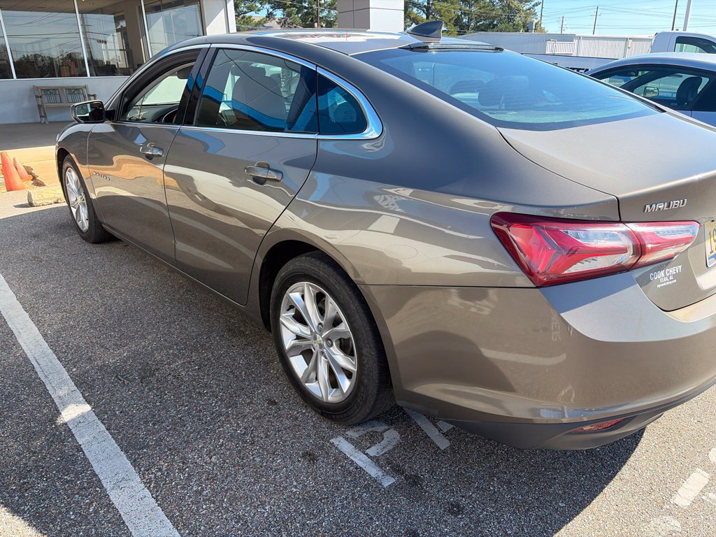 Used 2020 Chevrolet Malibu LT FWD image 3