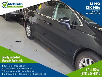Used 2023 Chrysler Pacifica Touring-L