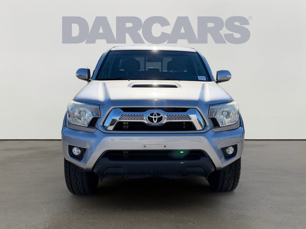 Used 2015 Toyota Tacoma 4x4 Double Cab w/ TRD Sport Package image 2
