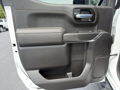 Used 2021 GMC Sierra 1500 AT4 w/ Technology Package AWD/4WD image 31