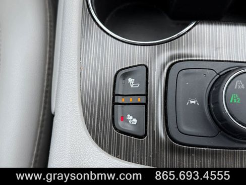 Used 2021 GMC Acadia SLT AWD/4WD image 26