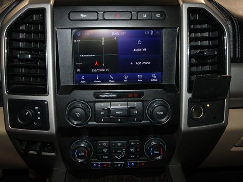Used 2020 Ford F250 Lariat w/ Chrome Package AWD/4WD image 14
