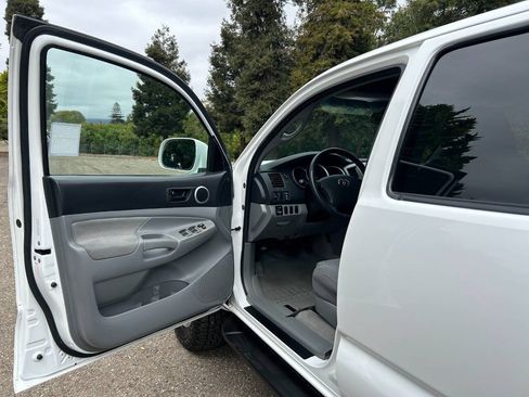 Used 2006 Toyota Tacoma 4x4 Double Cab image 24