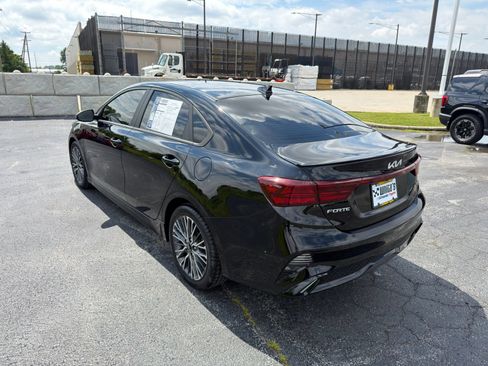 Used 2023 Kia Forte GT-Line w/ GT-Line Technology Package FWD image 4