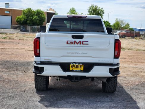Used 2021 GMC Sierra 2500 Denali w/ Denali Ultimate Package AWD/4WD image 4