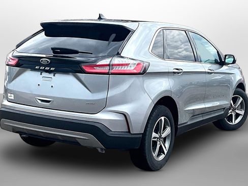 Used 2024 Ford Edge SEL w/ Convenience Package image 11